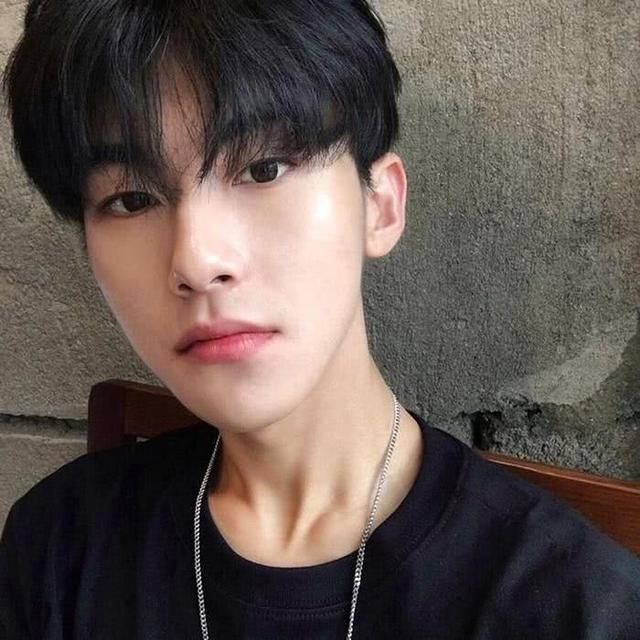 10个技巧学会跟女生聊天,不做话题终结者,男生