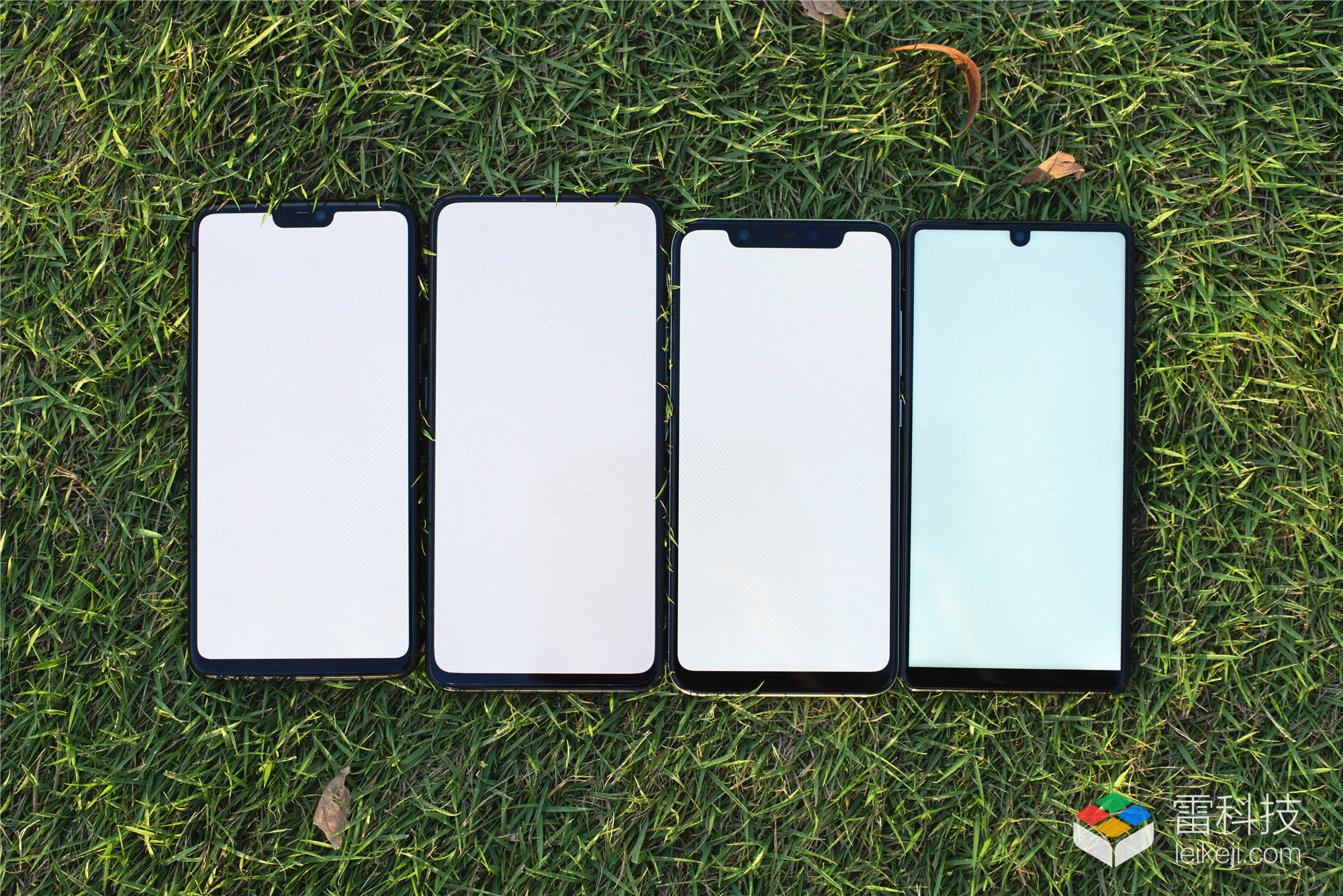 小雷亲测!四款骁龙845手机横评:谁综合更出色