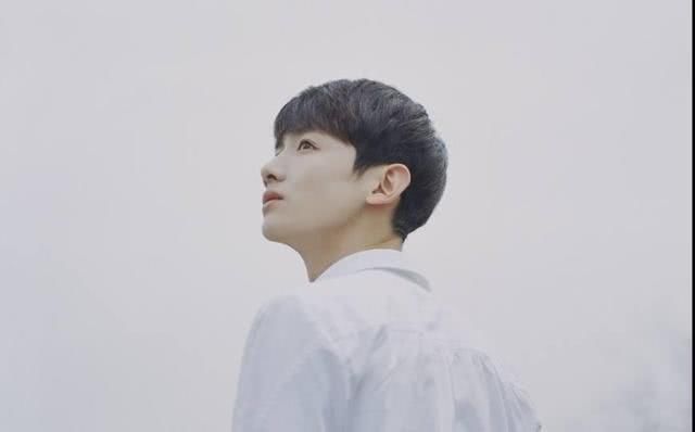 拍电视剧白敬亭是千年不变温暖男二,但拍电影