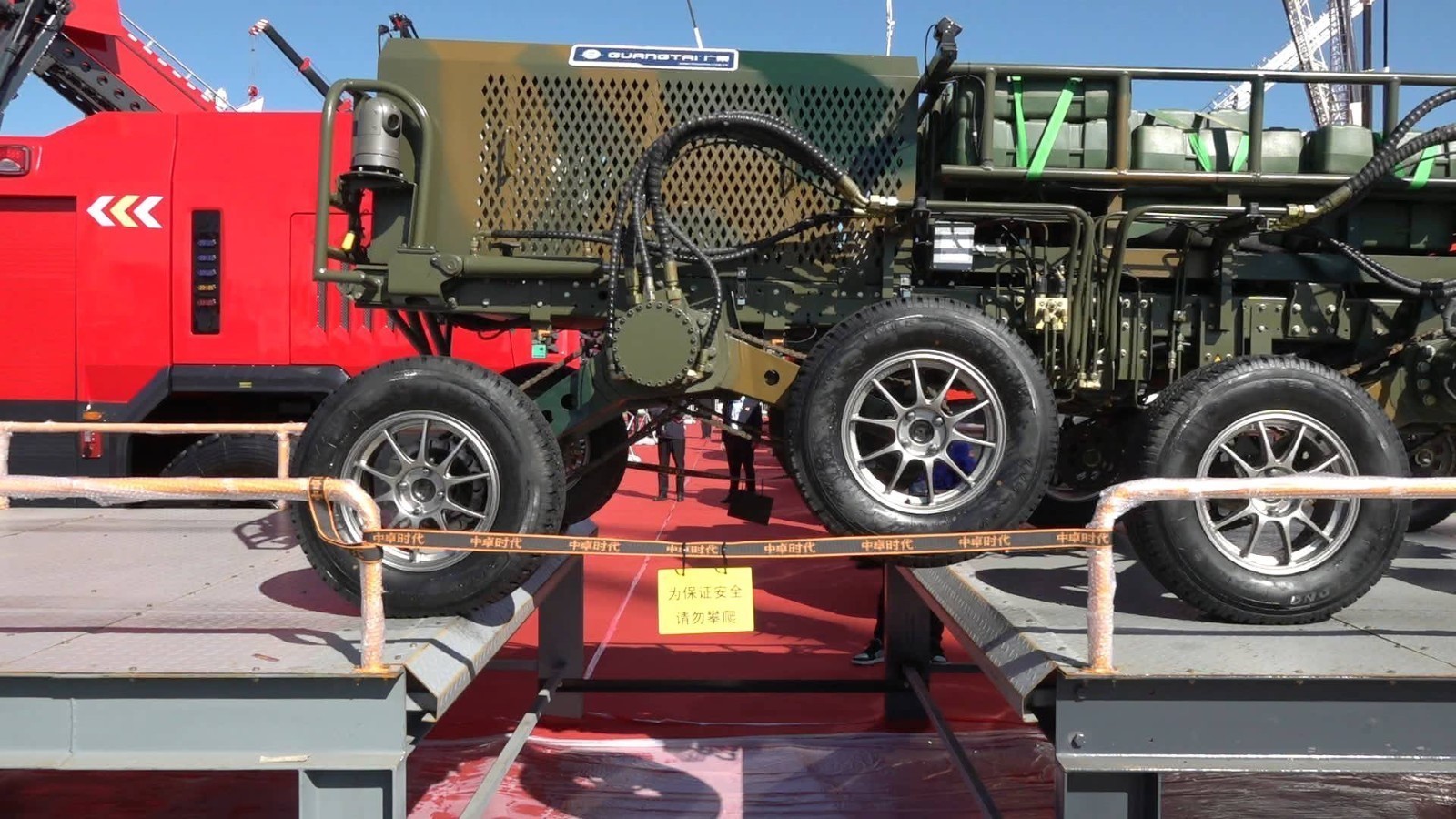 智慧消防 科技救援 多款高精尖消防装备亮相中国国际消防展 智慧消防 科技救援 多款高精尖消防装备亮相中国国际消防展