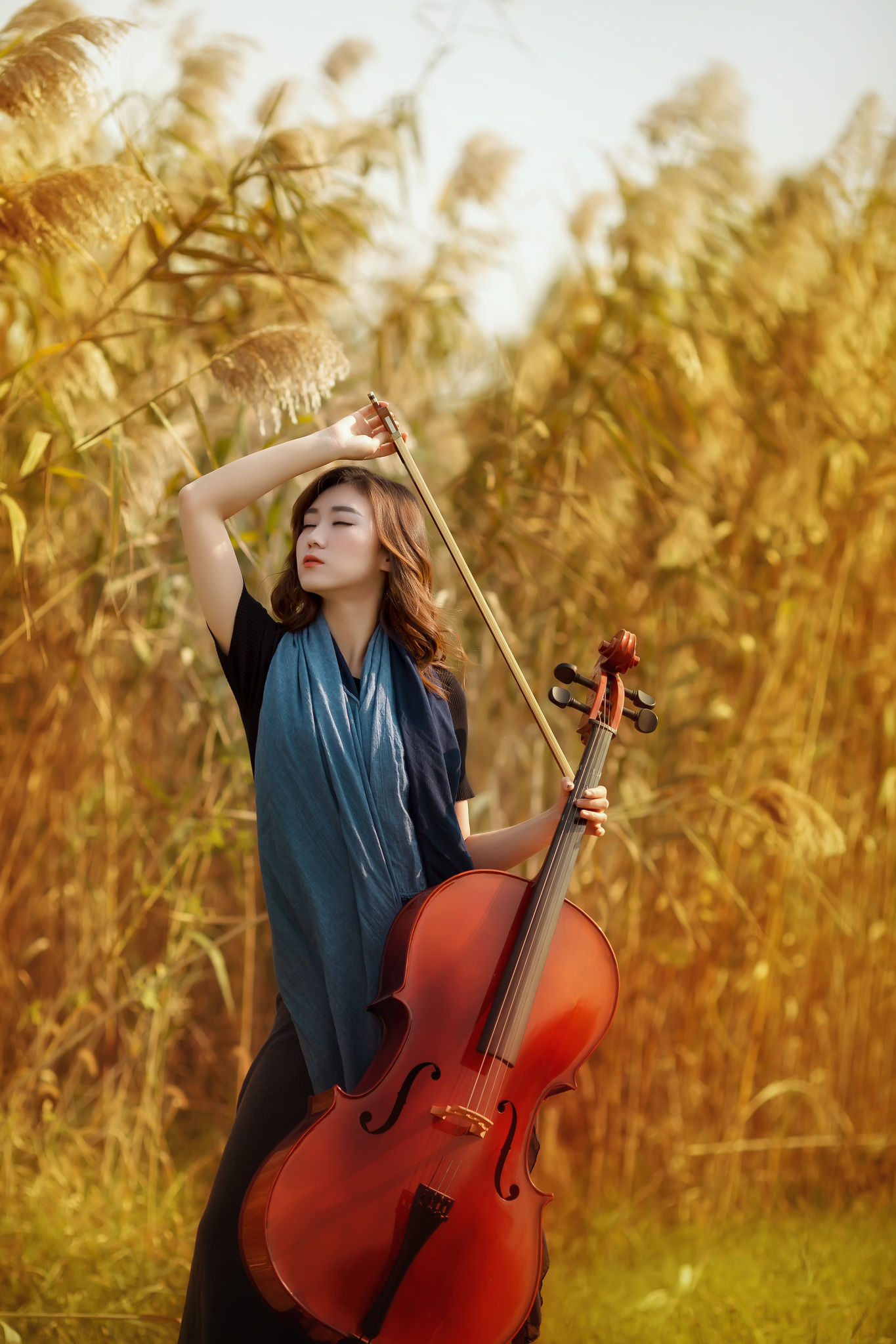 一缕云烟一续愁,远人心上秋