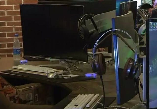 女子厕所遇色狼 嫌犯:长得丑还是劫财吧 女子厕所遇色狼 嫌犯:长得丑还是劫财吧