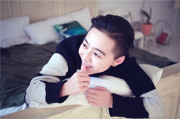 《袁味食光》速报,二哥袁子仪竟成吃播网红?