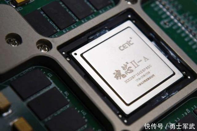 振奋人心!中国造出全球最强芯片,超同类产品5