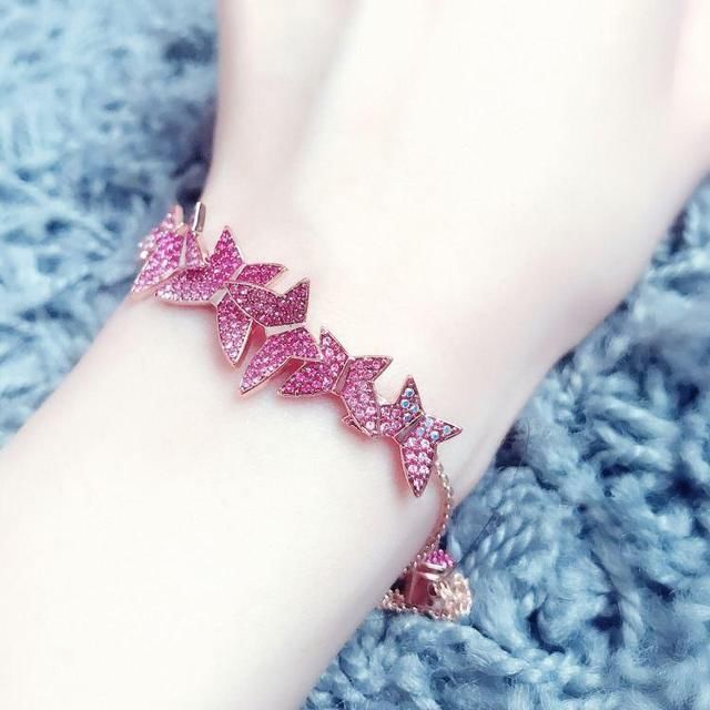 施华洛世奇2018限量蝴蝶手链|情人节替我说爱