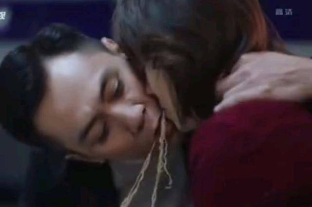 刘烨为儿子庆生不忘给妈妈拍条MV(图1) 刘烨为儿子庆生不忘给妈妈拍条MV(图1)