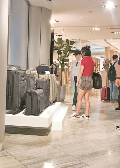 林青霞小女儿和爸爸一样丑?林青霞老公是谁 为