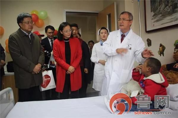 烟台爱尔眼科医院荣获先进慈善义工工作站称