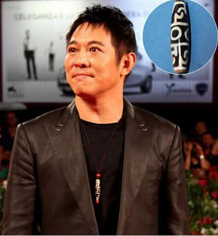 李连杰脖子上的挂饰九眼天珠,竟如此昂贵,贫穷限制了我的想象