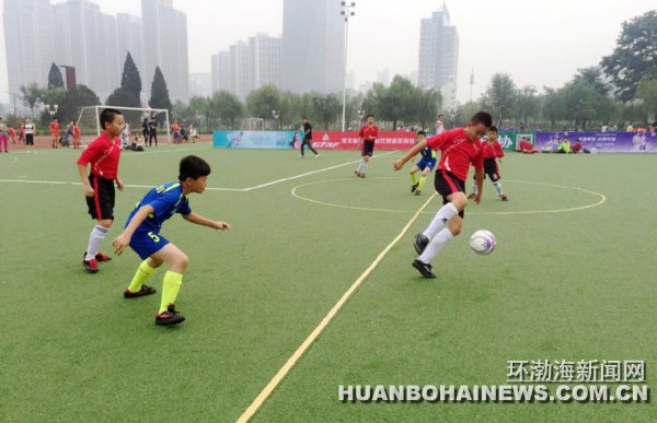 唐山举办第二届市长杯小学生足球比赛(图)