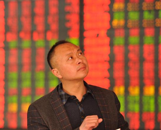 他炒股亏光父母的积蓄!后来靠5000块起家,十年