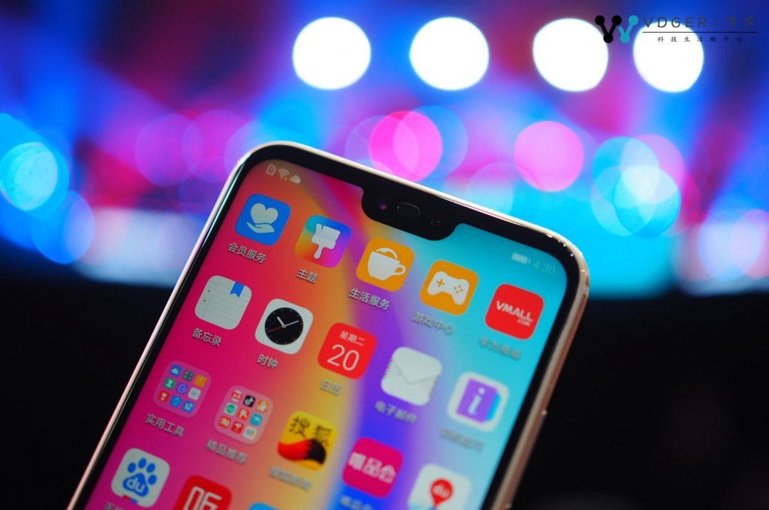 华为nova 3e真机上手,刘海屏造型能否让你心动