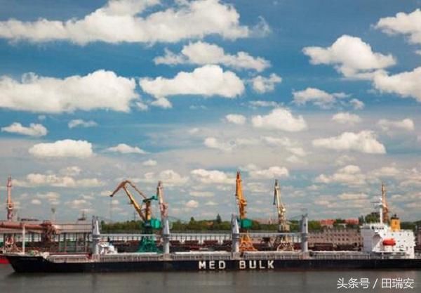 每当国歌奏响时,除了柯尼斯堡,这个地方也让德