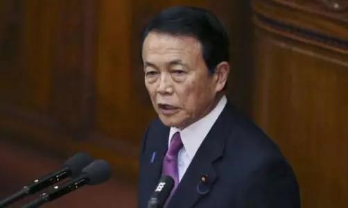 日本副首相谈朝美会谈:保佑破烂朝鲜飞机平安