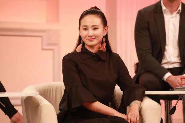 《厉害了我的课》“新世纪”学习中国舞 了解中国传统文化