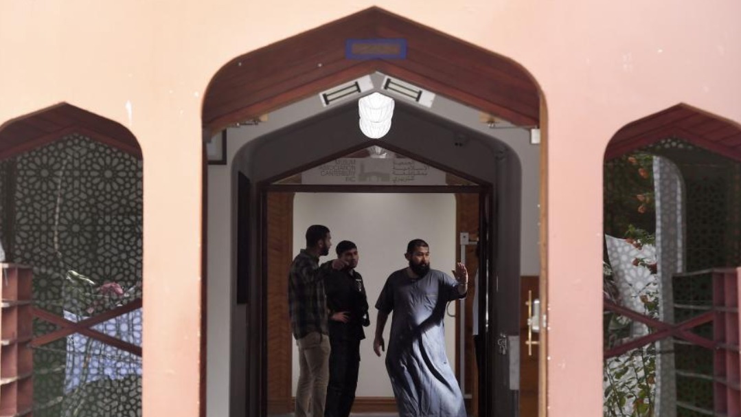 新西兰枪击案8天后 努尔清真寺重新开放
