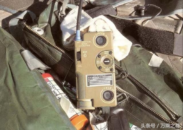 美军战斗机飞行员敌占区生存装备