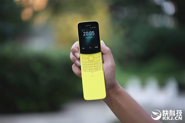22年的守望!诺基亚8110 4G复刻版开箱图赏