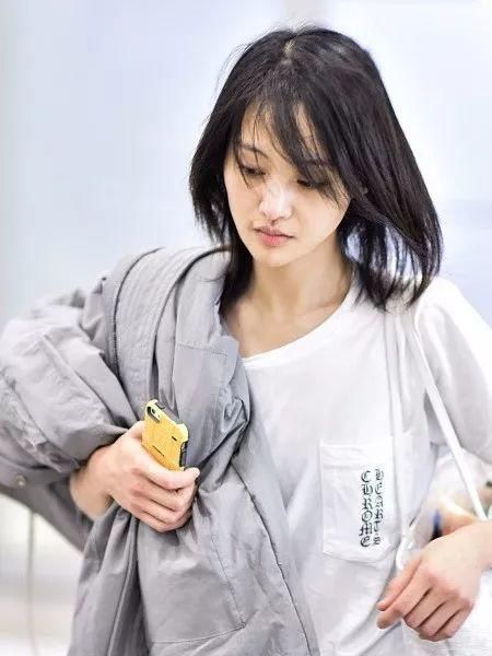 娜扎走搞笑风狂圈粉,然而她的黑眼圈出卖了一