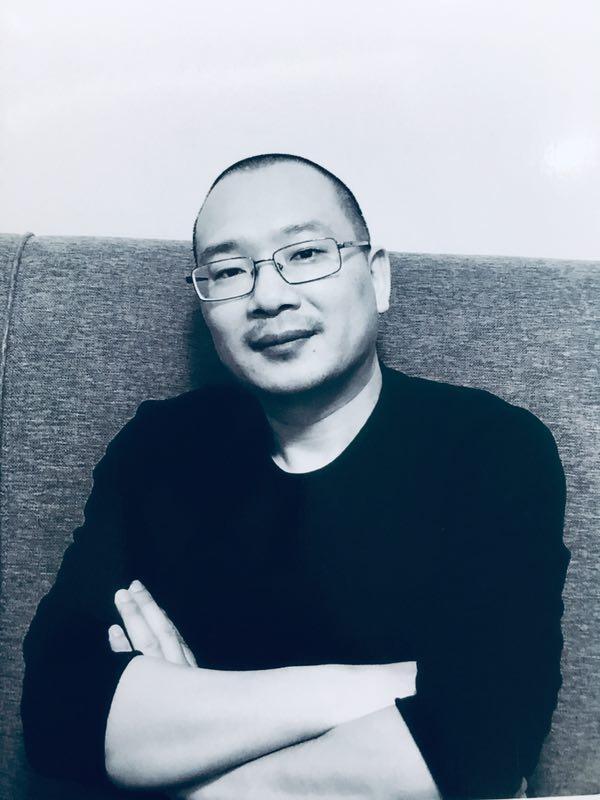 专栏作家韩浩月新书《世间的陀螺》发布会在北京东城区举行