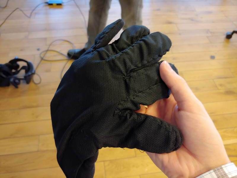 AR\/VR兼用、全身动作捕捉,售价1000美元的H