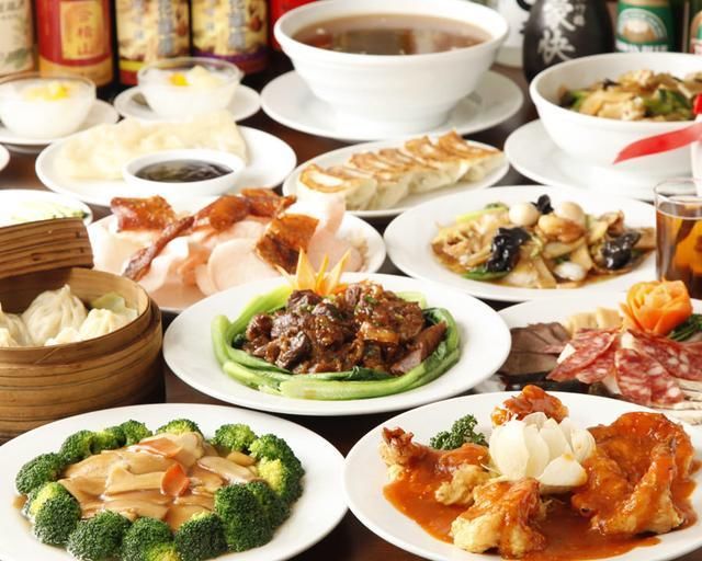 非正式会谈中,每个成员分享各国特色菜,中国菜