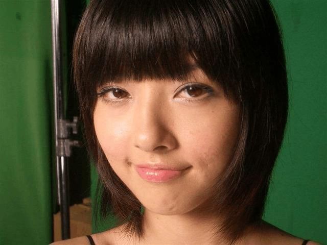 郭碧婷剪短发比她素颜还有魔力, 近照简直像换