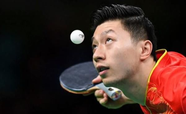 日本乒乓球闹笑话!张本智和主动指导同门师哥