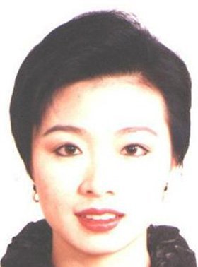 “颜值最高”红通逃犯黄红回国投案 外逃美国19年