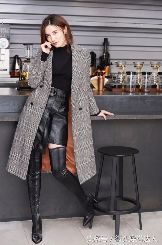 大衣配高领毛衣,才是正确过冬的方式