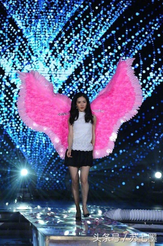 怪不得杨幂baby关系那么好,背上翅膀成维密天