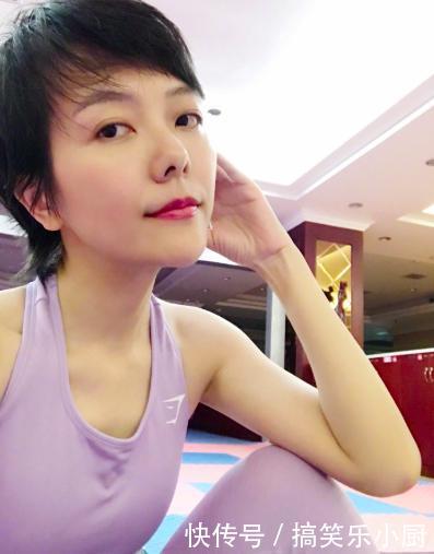 40岁杨乐乐身材火辣,蜂腰长腿马甲线,还不是汪涵宠的!