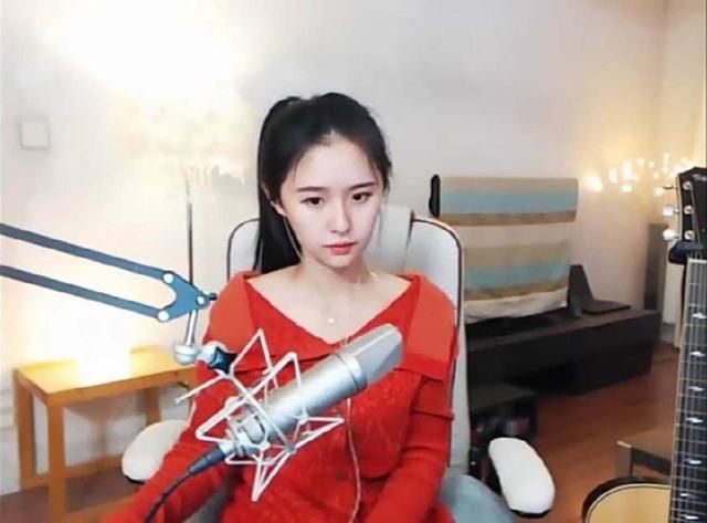 斗鱼5大主播最新人气排行:大司马倒数、冯提莫