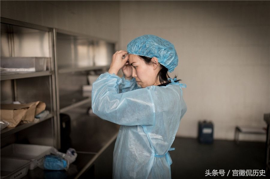 80后女法医的真实生活,不惧死人腐尸,曾面对一岁孩子放下解剖刀