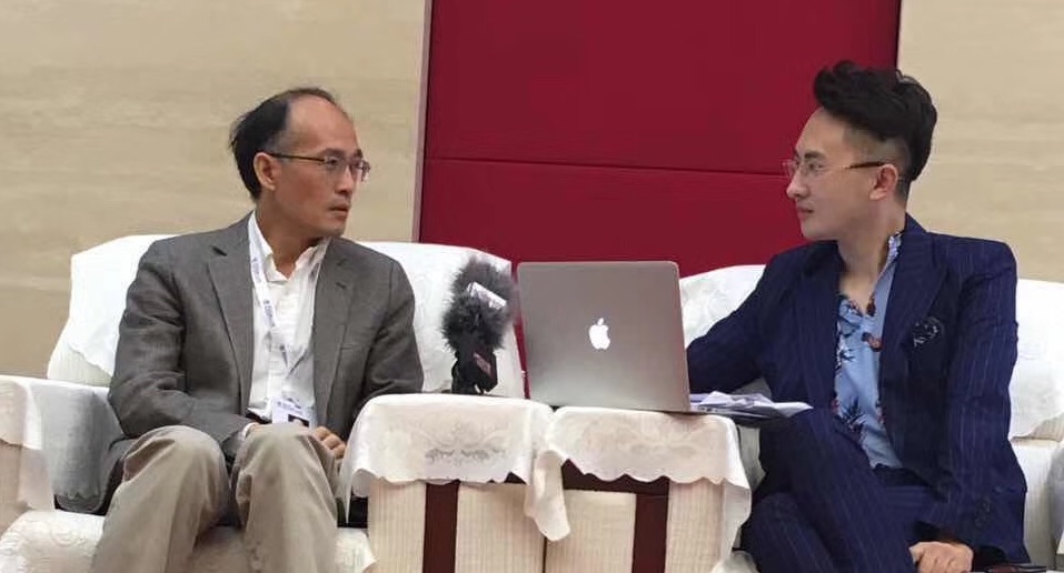 “AI+人类”是未来,还是噱头?对话AI大咖王飞跃 “AI+人类”是未来,还是噱头?对话AI大咖王飞跃