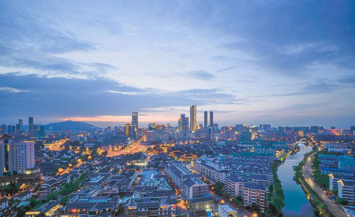 2017年中国百强城市排行榜"发布,无锡市位列固定资产投资最高的十大