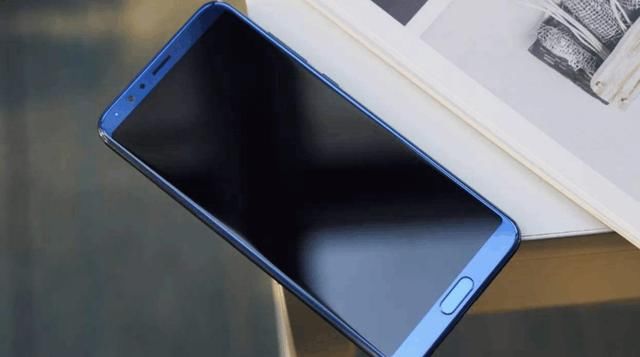 入手好时机!荣耀V10老旗舰机迎来低价