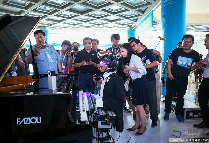 抢先看!2017年世界机器人大会上的炫科技 抢先看!2017年世界机器人大会上的炫科技