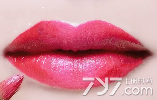 如何正确的涂抹口红 t01ce789cdfeee2896b.png?size=550x350