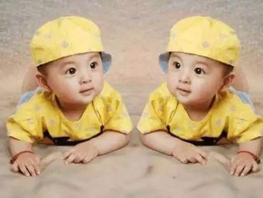 张杰与谢娜的双胞胎宝宝照片曝光,分不清那个