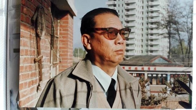 马尔果夫:最年轻的少将 最年轻的开国大校,应该是杨复兴.