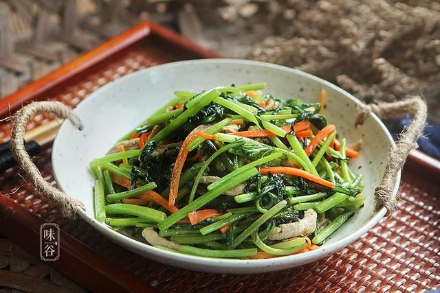 清炒茼蒿菜