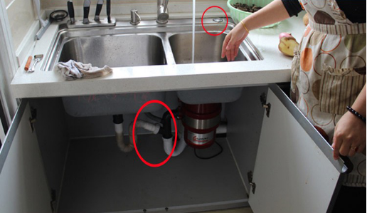 领导家的厨房水槽直接倒剩菜,竟然不堵?绝了!