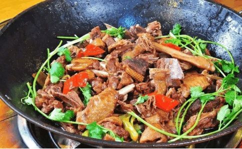 星沙美食吃货:穿梭于长沙本地人吃的湘菜馆里