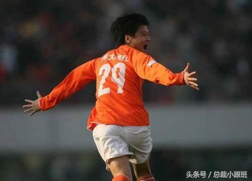 中国足球最强10大前锋排名,以后谁还敢说国足