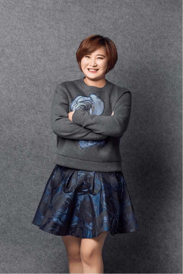 都是冯巩的徒弟贾玲越来越吃香, 白凯南都快淡