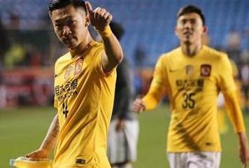 李铁引援第一人浮出水面,被卡纳瓦罗雪藏的他