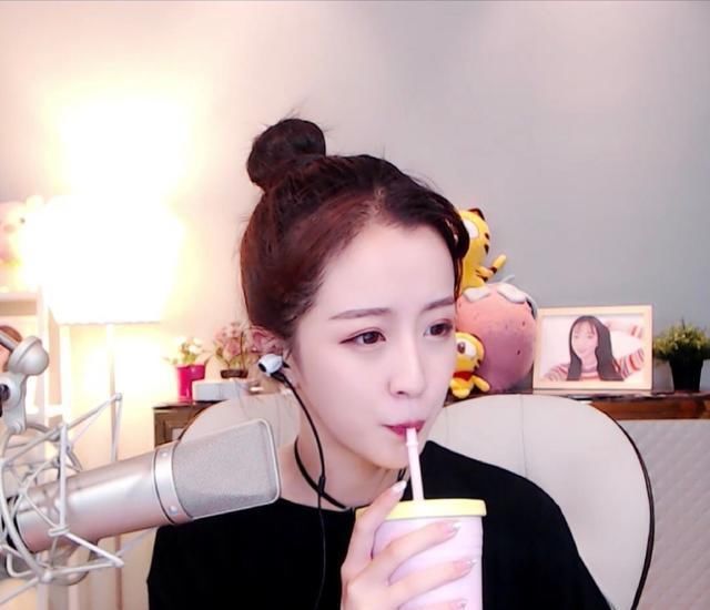 虎牙平台最失败的买卖,四千万签约莉哥,现在直