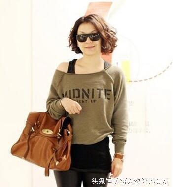 55岁女人的时尚发型,蓬松卷发清新又减龄 55岁女人的时尚发型,蓬松卷发清新又减龄