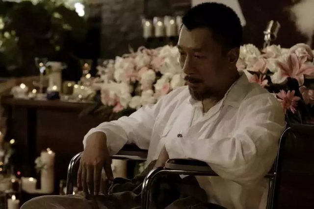 新婚帅小伙因一片胎记住进医院 医生:是癌